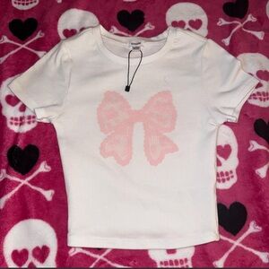 Garage' White Tee with Pink Bow Graphic